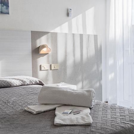 Hotel Astrid Cervia Ngoại thất bức ảnh