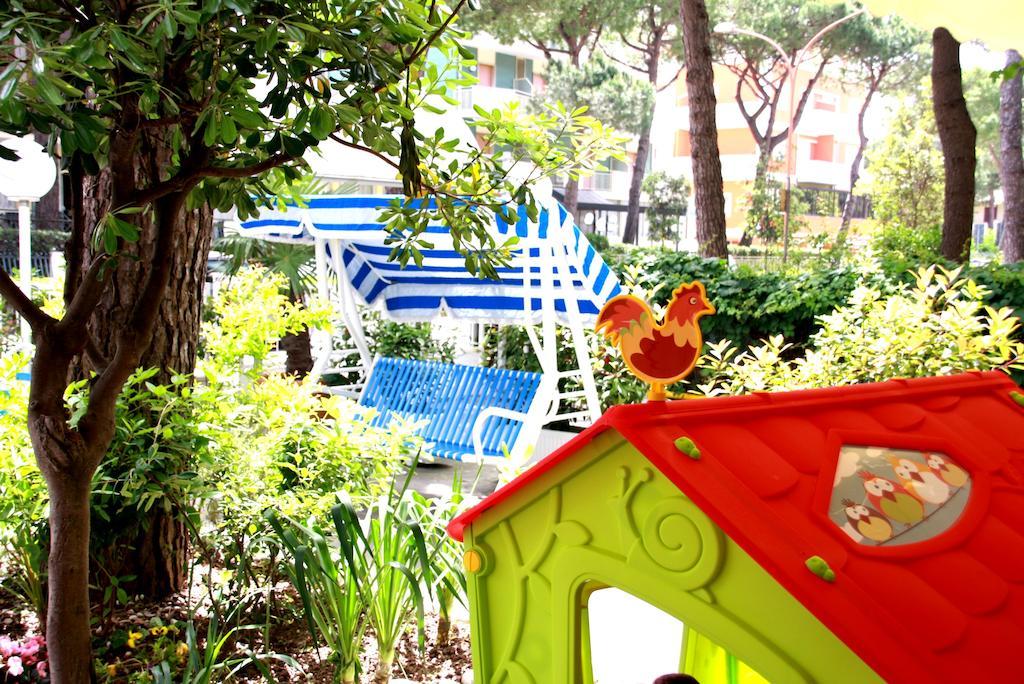 Hotel Astrid Cervia Ngoại thất bức ảnh