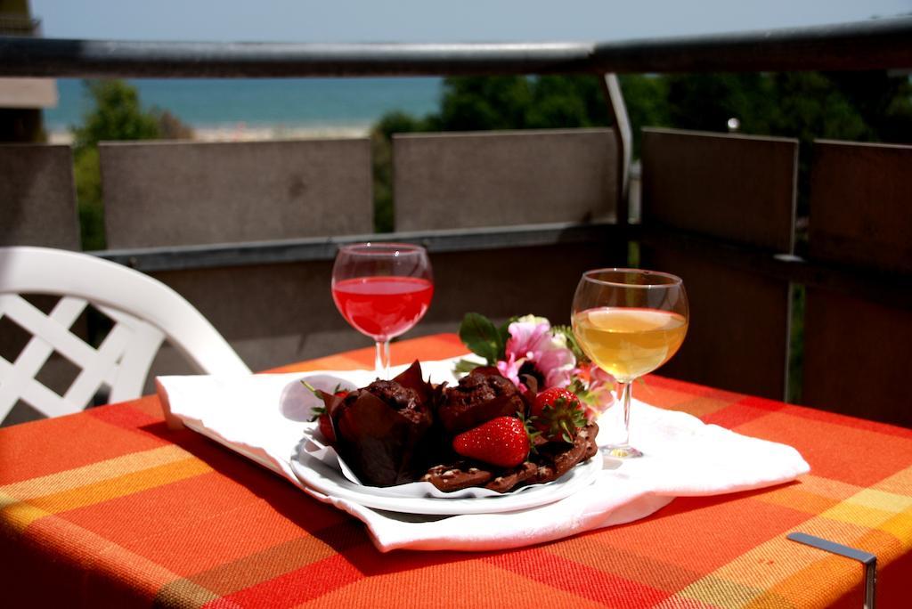 Hotel Astrid Cervia Ngoại thất bức ảnh