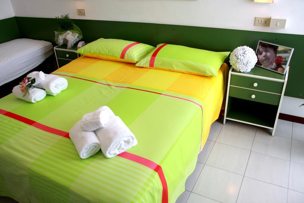 Hotel Astrid Cervia Ngoại thất bức ảnh